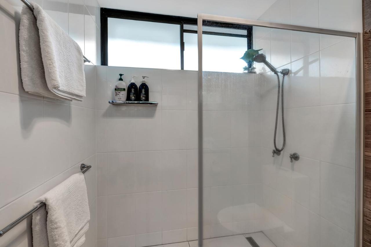 Ocean View 16A Studio Pool & Spa Wi-Fi Airlie Beach Kültér fotó