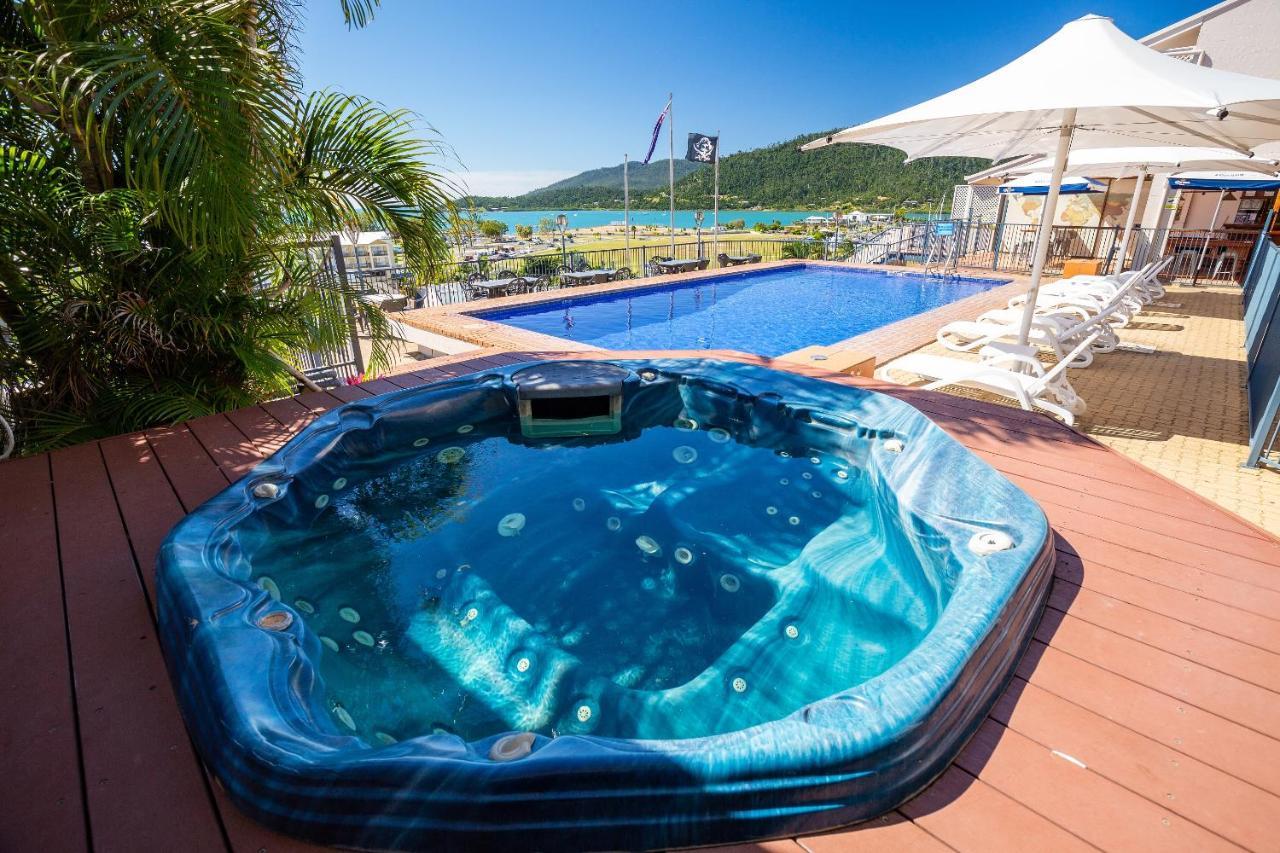 Ocean View 16A Studio Pool & Spa Wi-Fi Airlie Beach Kültér fotó